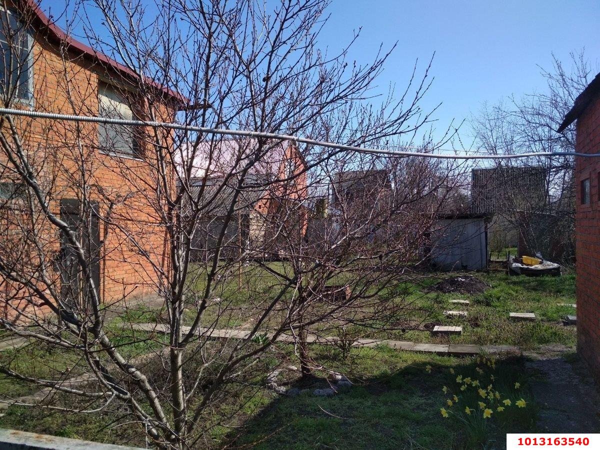 Фото №1: Дом 246 м² + 7.92 сот. - Октябрьский, Прикубанский внутригородской округ, ст Тополь, ул. Клубничная, 35