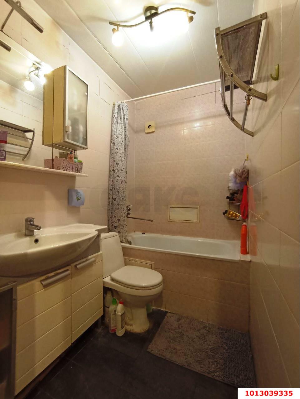 Фото №12: 4-комнатная квартира 126 м² - Краснодар, Прикубанский внутригородской округ, Завод Радиоизмерительных Приборов, мкр. Музыкальный, ул. Ангарская, 1/2