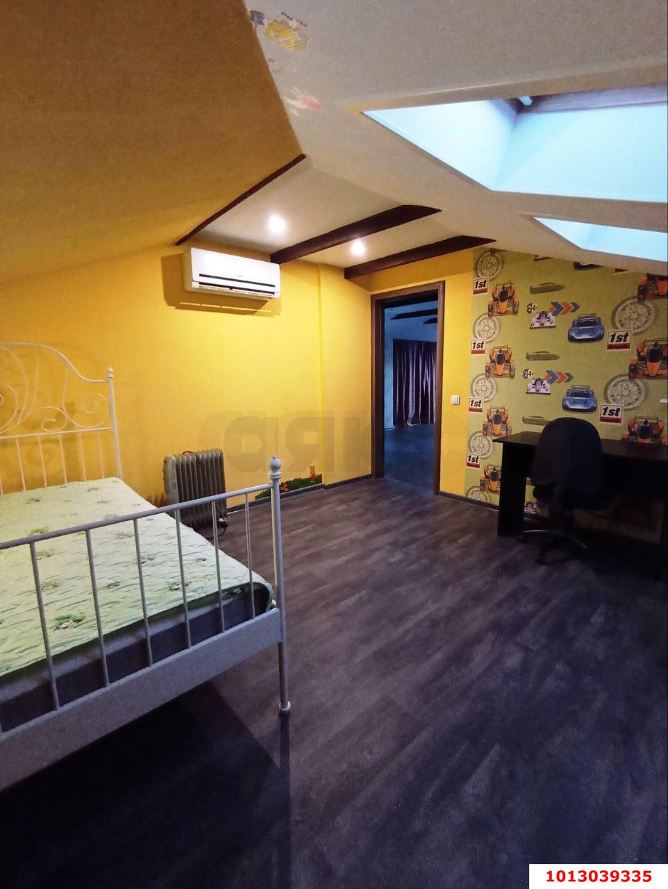 Фото №4: 4-комнатная квартира 126 м² - Краснодар, Прикубанский внутригородской округ, Завод Радиоизмерительных Приборов, мкр. Музыкальный, ул. Ангарская, 1/2