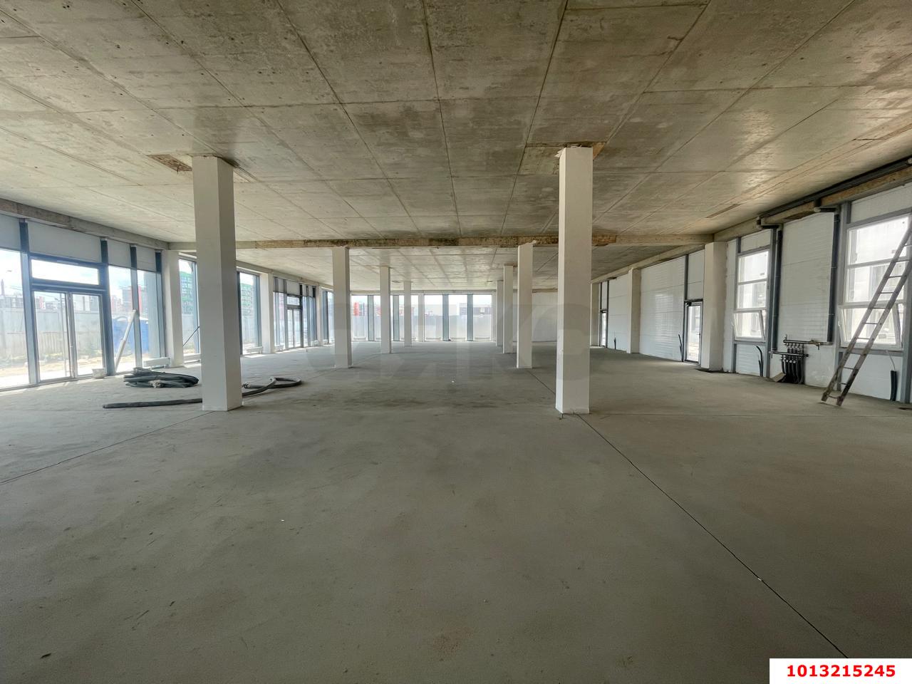 Фото №7: Отдельное здание 5000 м² - Краснодар, Прикубанский внутригородской округ, ул. Дмитрия Есаулко, 37
