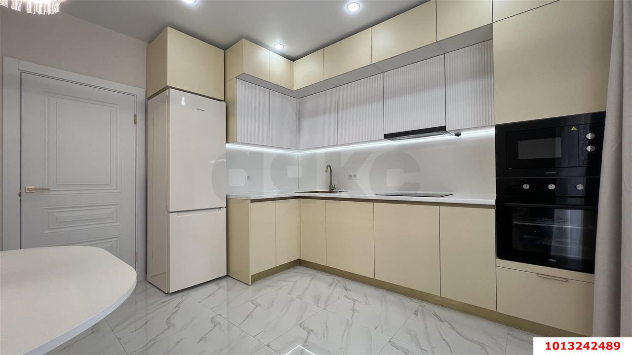 Фото №1: 2-комнатная квартира 54 м² - Краснодар, жилой комплекс Ракурс, ул. имени Героя Ростовского, 8к1