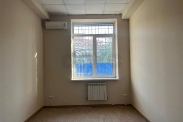 Фото №3: Отдельное здание 600 м² - Краснодар, мкр. Центральный, ул. Кузнечная, 29