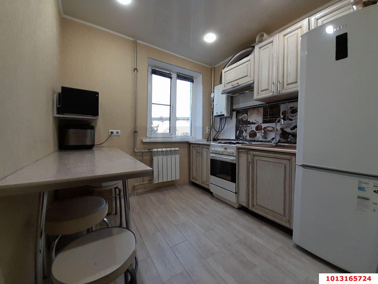 Фото №1: 2-комнатная квартира 45 м² - Краснодар, Центральный внутригородской округ, Покровка, мкр. Центральный, ул. Щорса, 3А