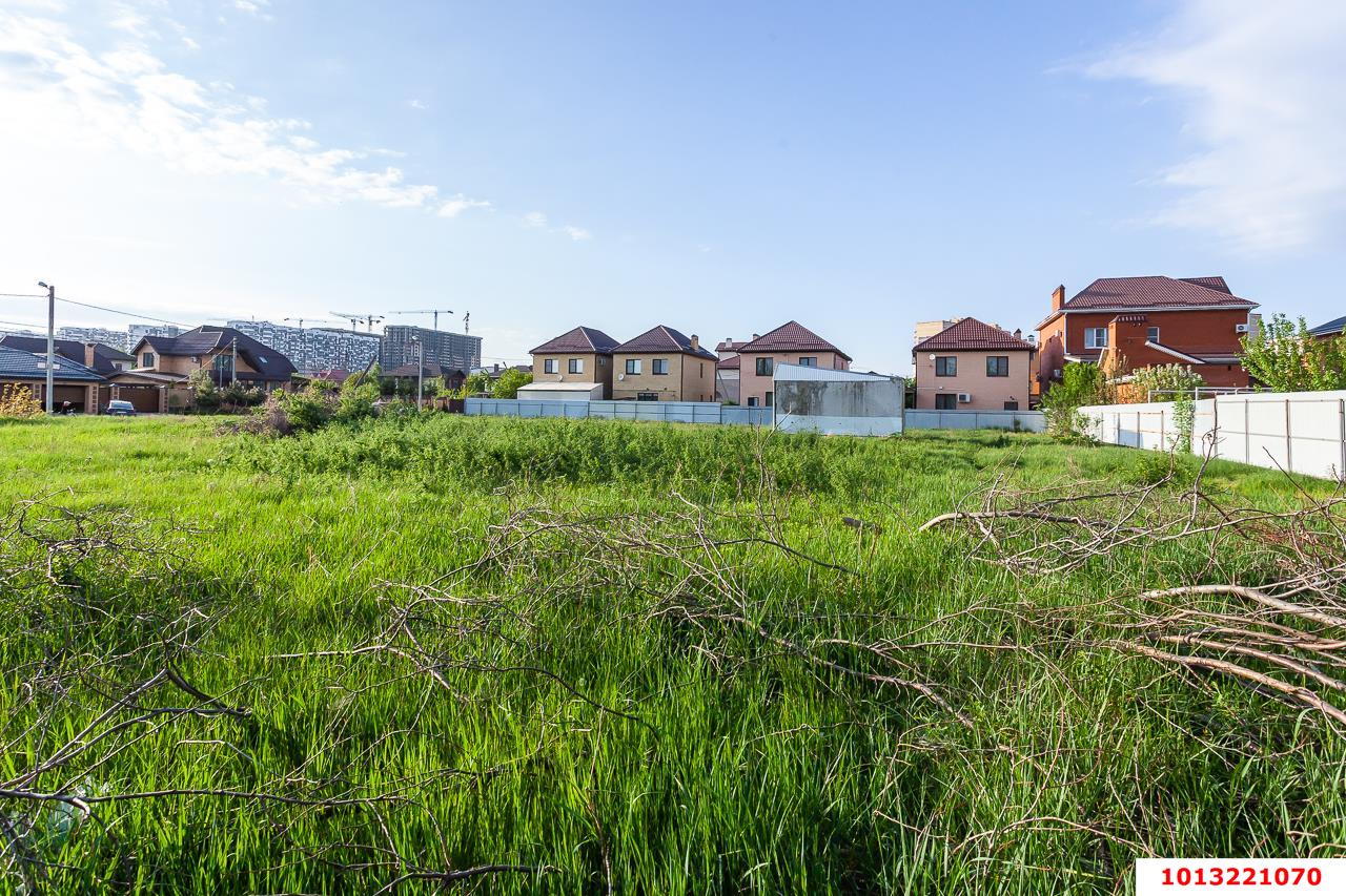 Фото №3: Земельный участок под ИЖС 10 сот. - Краснодар, Завод Радиоизмерительных Приборов, ул. Ирклиевская, 15