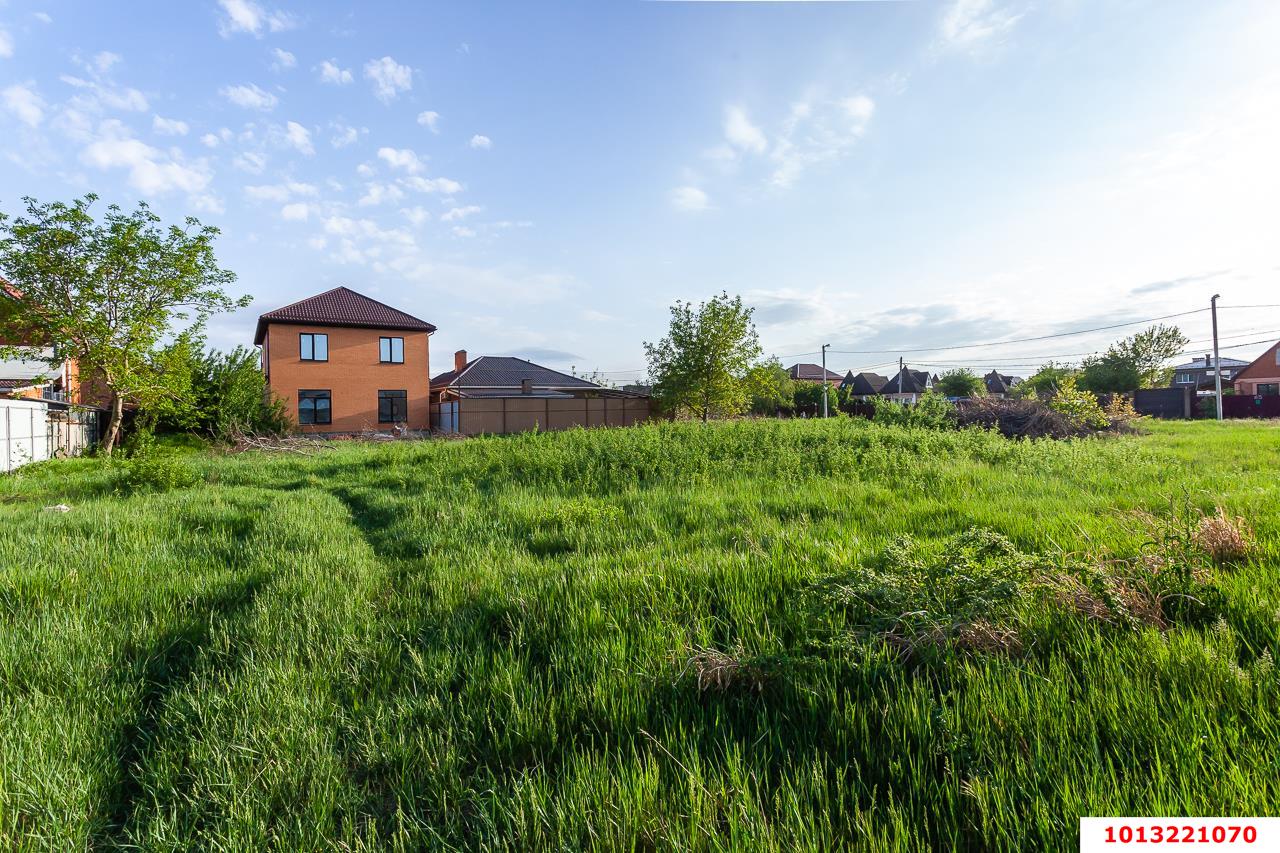 Фото №2: Земельный участок под ИЖС 10 сот. - Краснодар, Завод Радиоизмерительных Приборов, ул. Ирклиевская, 15