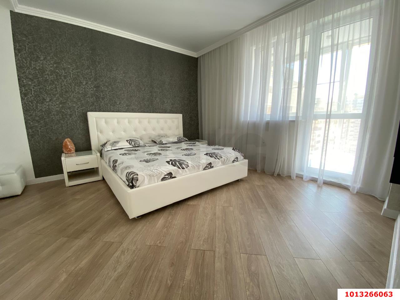 Фото №4: 2-комнатная квартира 74 м² - Краснодар, жилой комплекс Симфония, ул. Российская, 72/6