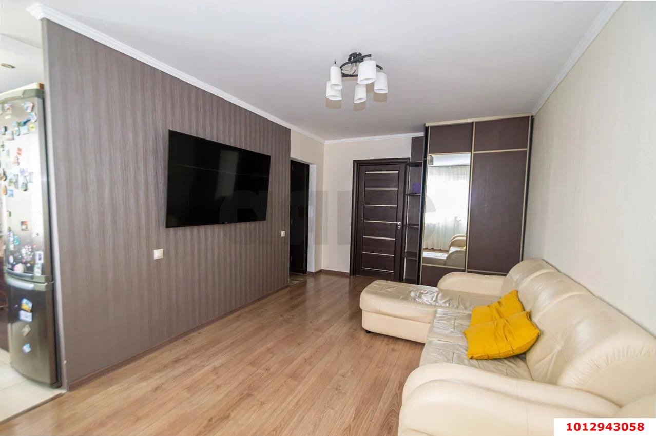 Фото №2: 2-комнатная квартира 46 м² - Краснодар, Центральный, ул. Леваневского, 191