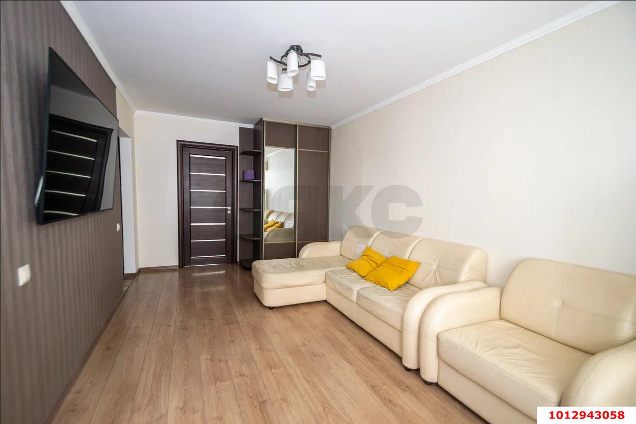 Фото №3: 2-комнатная квартира 46 м² - Краснодар, Центральный внутригородской округ, мкр. Центральный, ул. Леваневского, 191