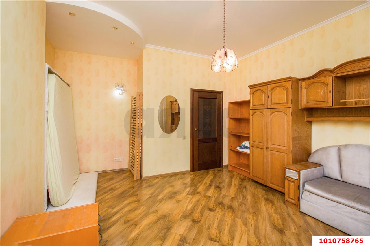 Фото №12: Дом 280 м² + 8 сот. - Краснодар, мкр. Прикубанский внутригородской округ, ул. Романовская, 33