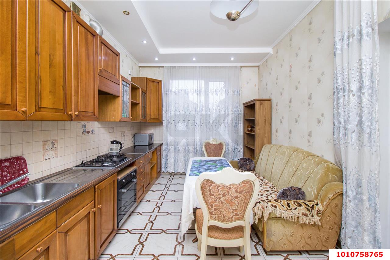 Фото №14: Дом 280 м² + 8 сот. - Краснодар, мкр. Прикубанский внутригородской округ, ул. Романовская, 33