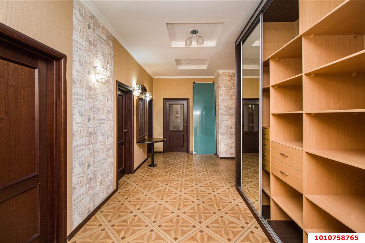 Фото №17: Дом 280 м² + 8 сот. - Краснодар, мкр. Прикубанский внутригородской округ, ул. Романовская, 33