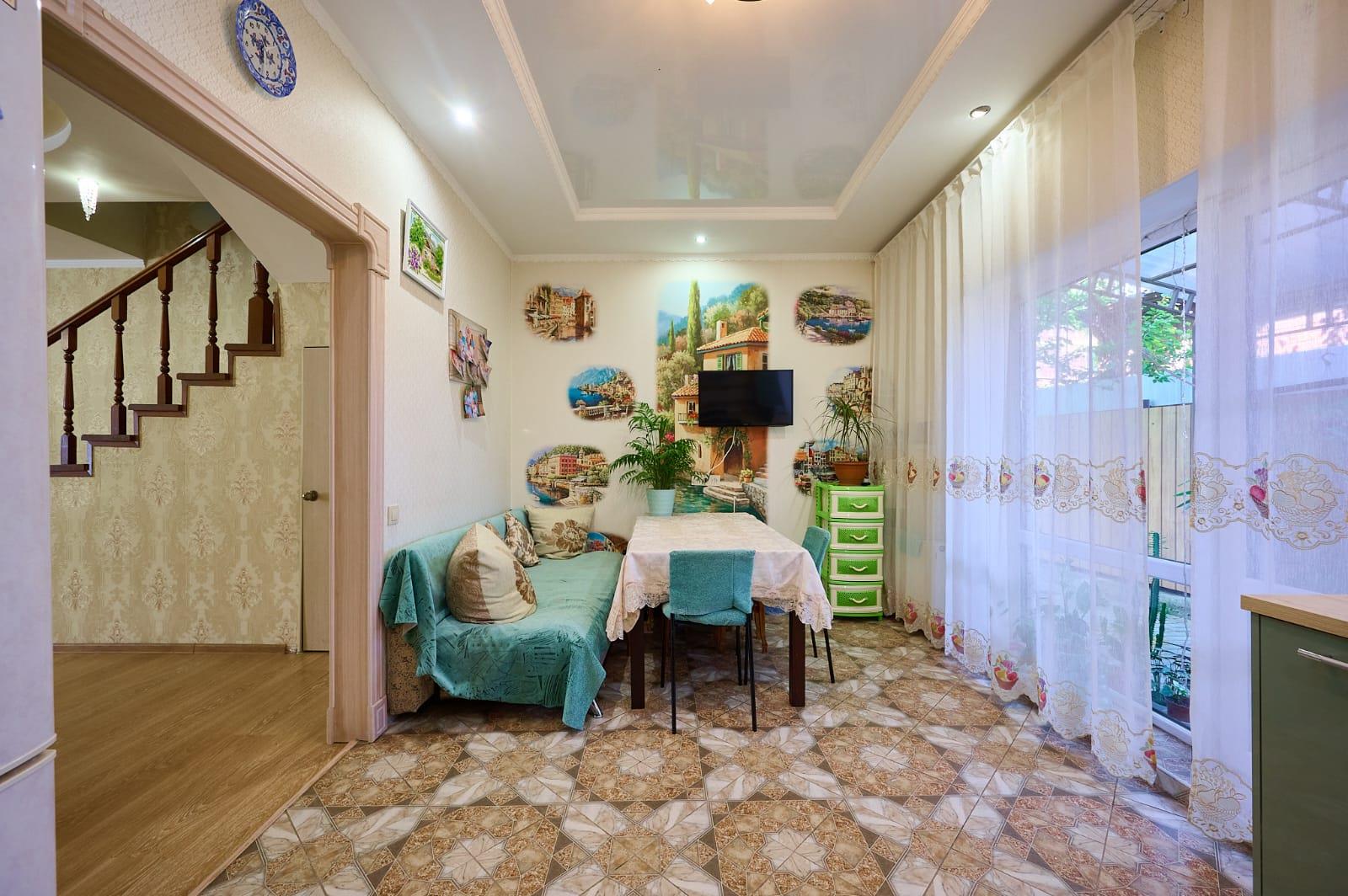 Фото №2: Дом 108 м² + 1.5 сот. - Новая Адыгея, ул. Дружбы, 64