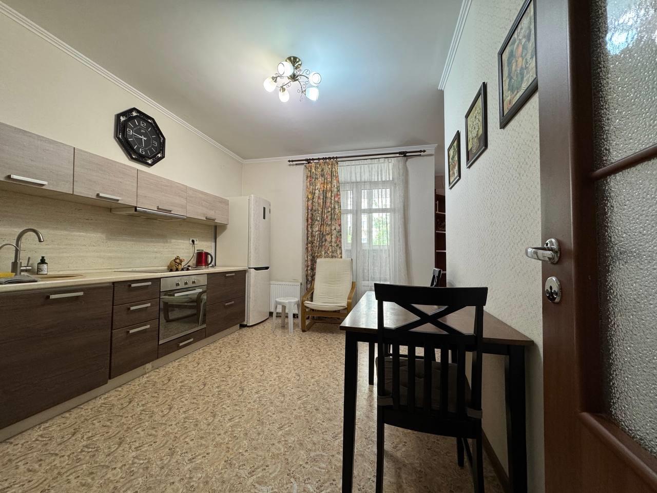 Фото №2: 2-комнатная квартира 70 м² - Краснодар, Карасунский внутригородской округ, Гидростроителей, мкр. Почтовый, ул. Артезианская, 20