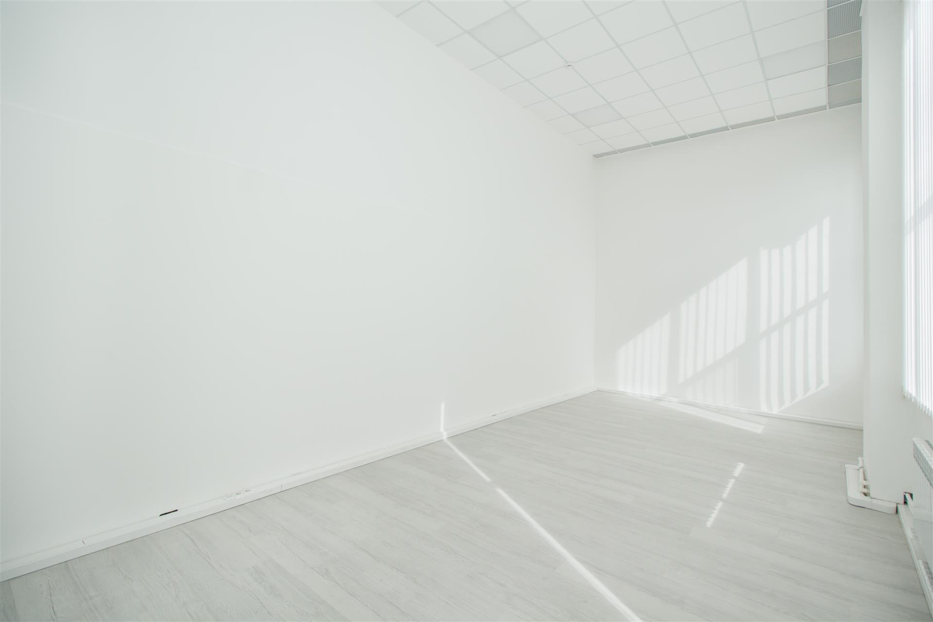 Фото №7: Коммерция 585 м² - Краснодар, Центральный, мкр. Центральный внутригородской округ, ул. Коммунаров, 268