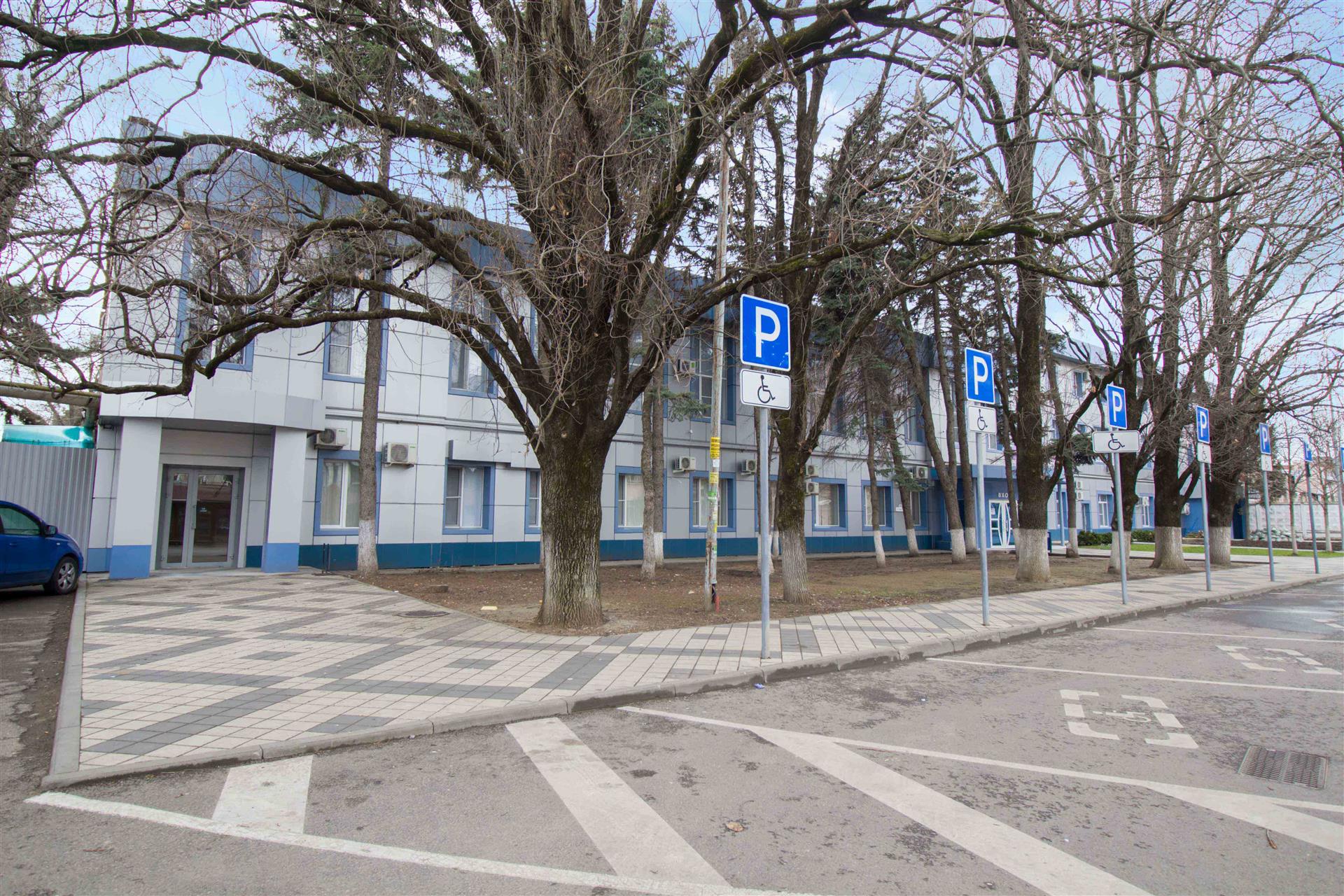 Фото №11: Коммерция 585 м² - Краснодар, Центральный, мкр. Центральный внутригородской округ, ул. Коммунаров, 268