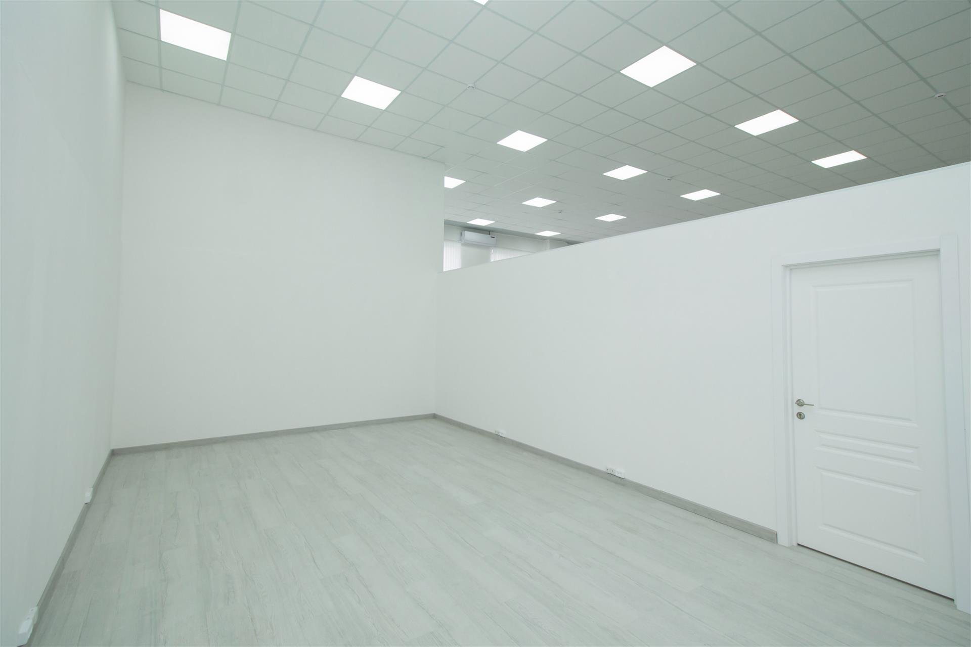 Фото №9: Коммерция 585 м² - Краснодар, Центральный, мкр. Центральный внутригородской округ, ул. Коммунаров, 268