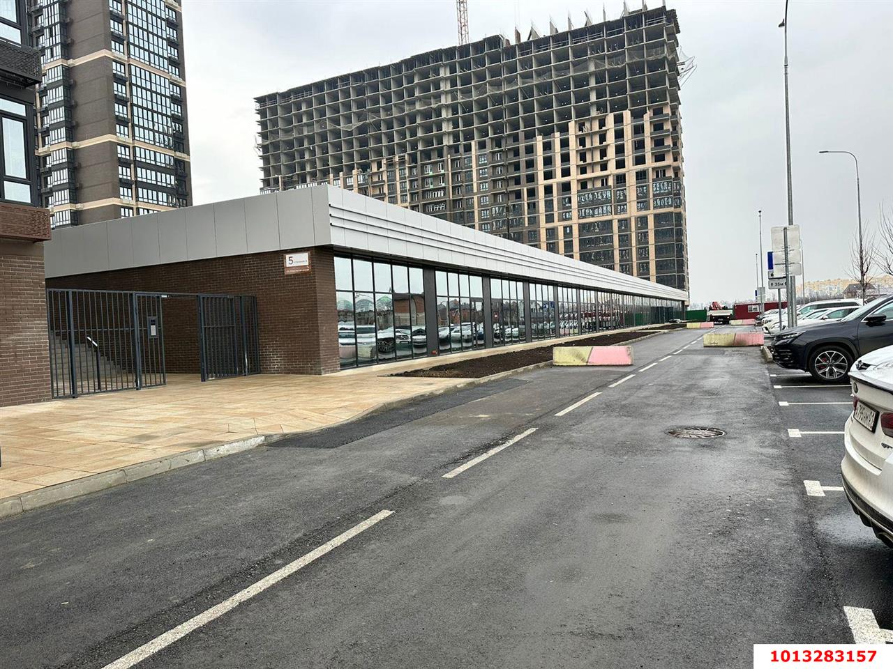 Фото №4: Торговое помещение 150 м² - Краснодар, Плодородный-2, ул. Столыпинская, 22