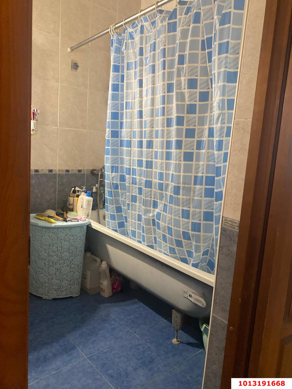 Фото №10: Комната 19 м² - Краснодар, Юбилейный, ул. 70-летия Октября, 15