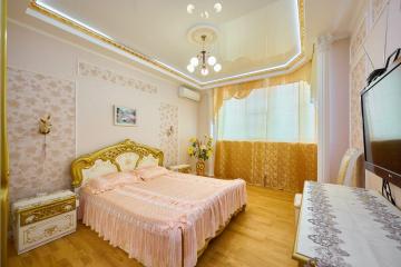 Фото №1: 2-комнатная квартира 91 м² - Краснодар, мкр. Западный внутригородской округ, ул. Рождественская набережная, 2