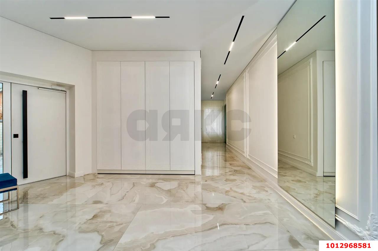 Фото №9: Дом 532 м² + 16 сот. - Краснодар, Прикубанский внутригородской округ, Калинино, мкр. имени Петра Метальникова, ул. Цезаря Куникова