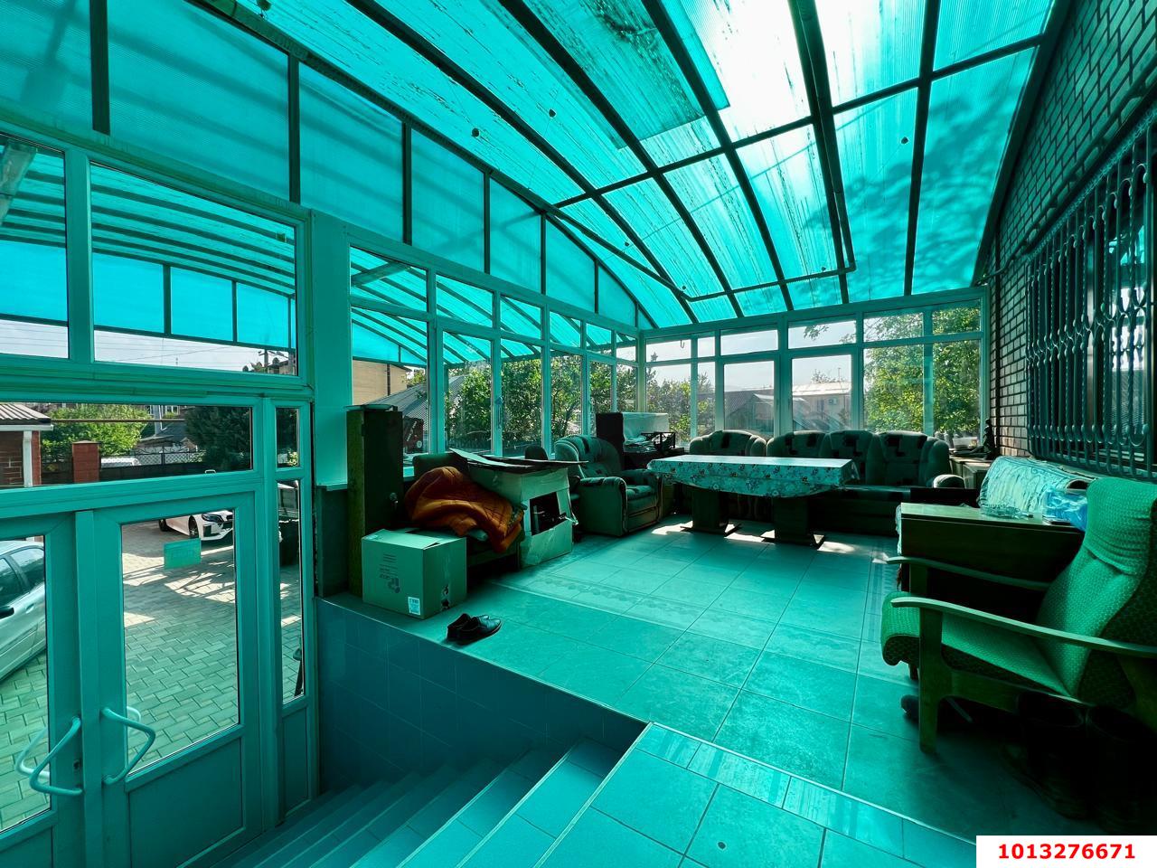 Фото №2: Дом 340 м² + 9.5 сот. - Краснодар, мкр. Карасунский внутригородской округ, ул. Фадеева, 81