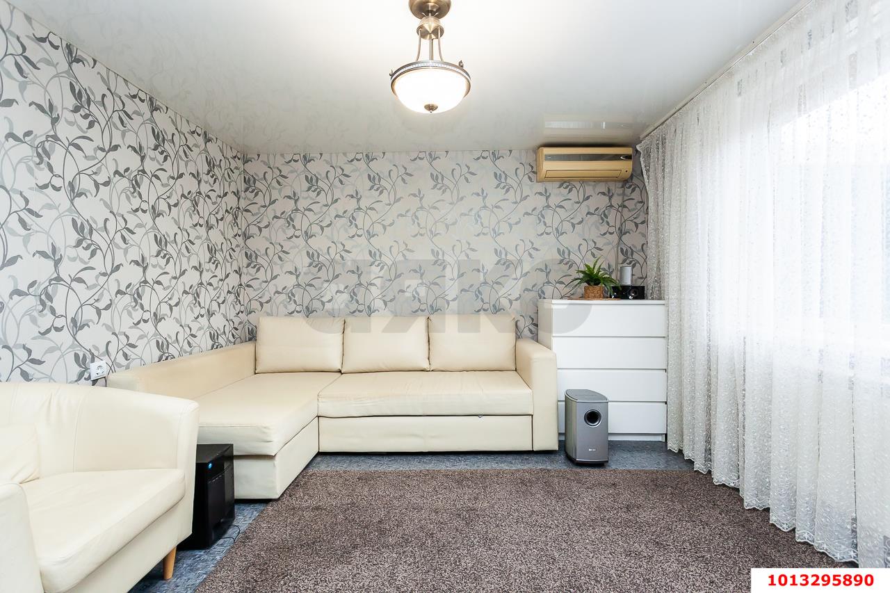 Фото №3: Часть дома 45 м² + 1 сот. - Краснодар, Центральный, ул. Гоголя, 102