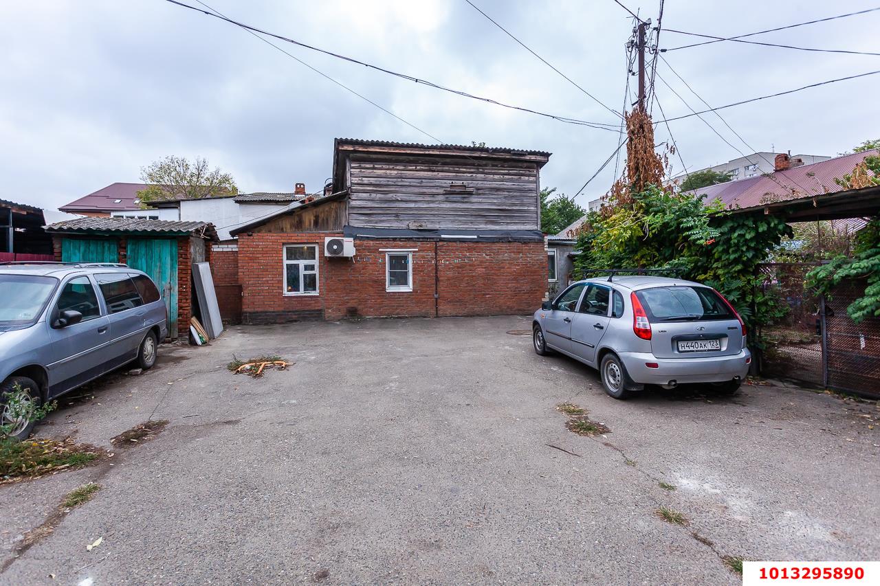 Фото №18: Часть дома 45 м² + 1 сот. - Краснодар, Центральный, ул. Гоголя, 102