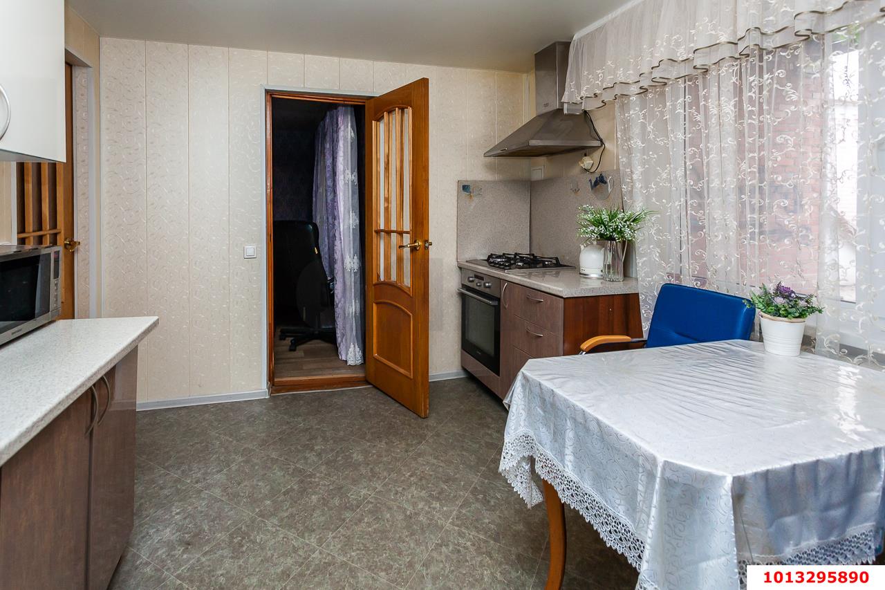 Фото №9: Часть дома 45 м² + 1 сот. - Краснодар, Центральный, ул. Гоголя, 102