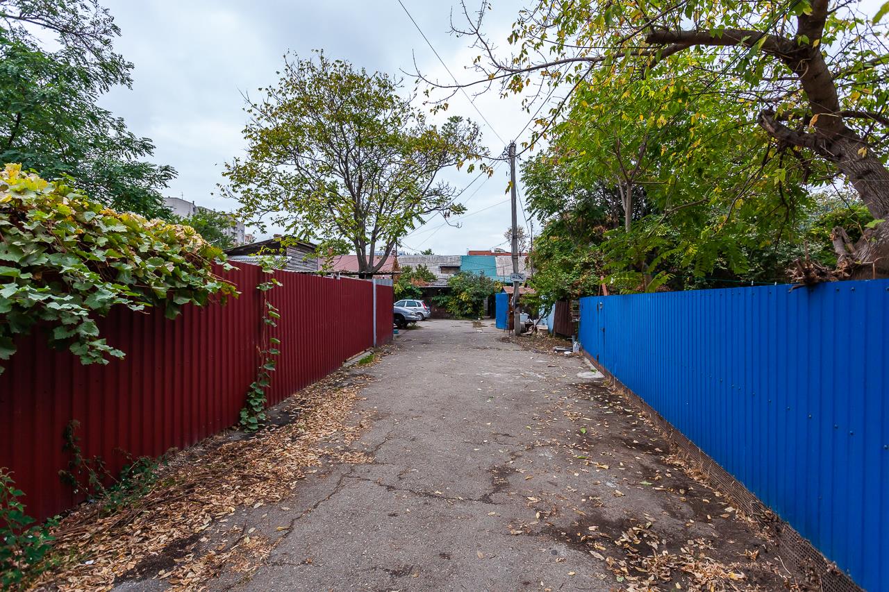 Фото №19: Часть дома 45 м² + 1 сот. - Краснодар, Центральный внутригородской округ, мкр. Центральный, ул. Гоголя, 102