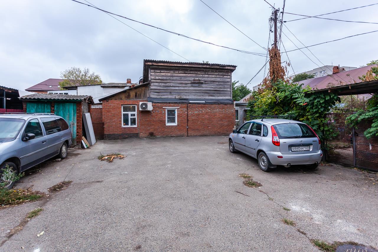 Фото №18: Часть дома 45 м² + 1 сот. - Краснодар, Центральный внутригородской округ, мкр. Центральный, ул. Гоголя, 102