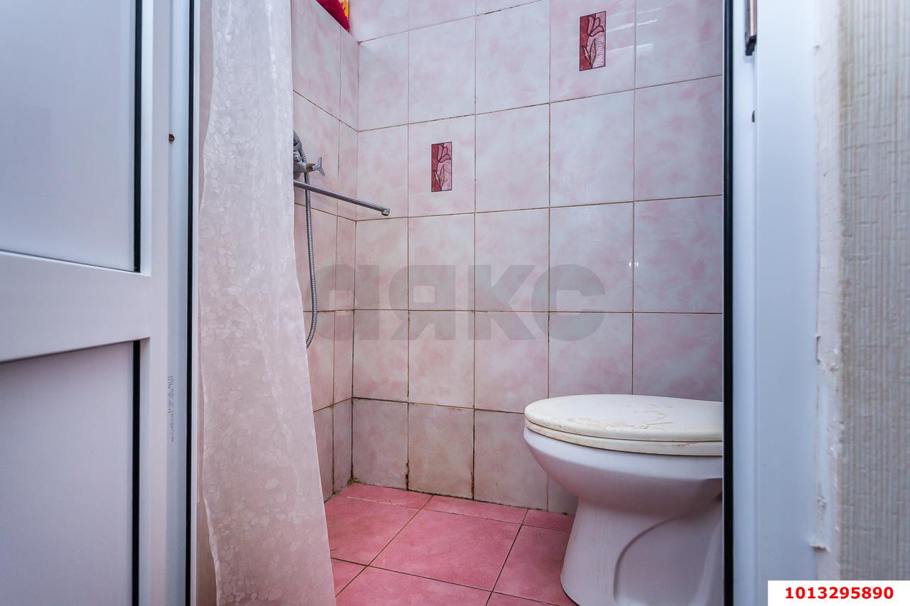 Фото №11: Часть дома 45 м² + 1 сот. - Краснодар, Центральный, ул. Гоголя, 102