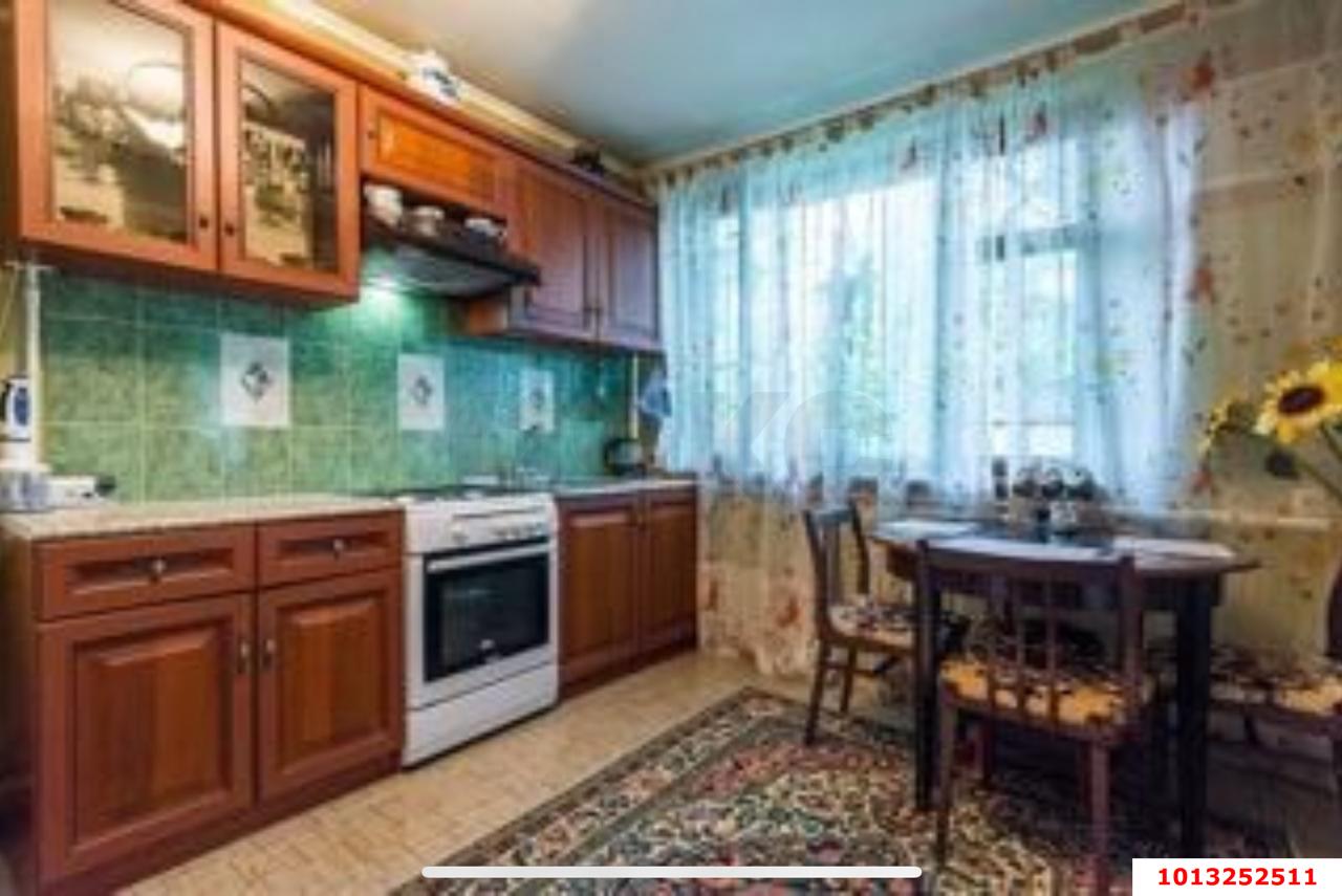 Фото №1: Дом 173 м² + 8.76 сот. - Краснодар, Прикубанский внутригородской округ, Завод Радиоизмерительных Приборов, п. Калинино, ул. 1 Мая, 378