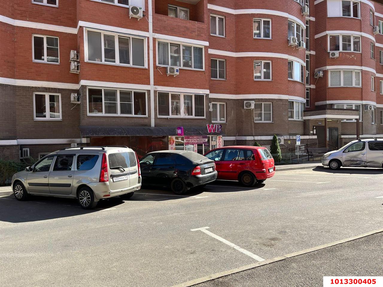 Фото №2: Торговое помещение 36 м² - Краснодар, Славянский, ул. Заполярная, 35к1