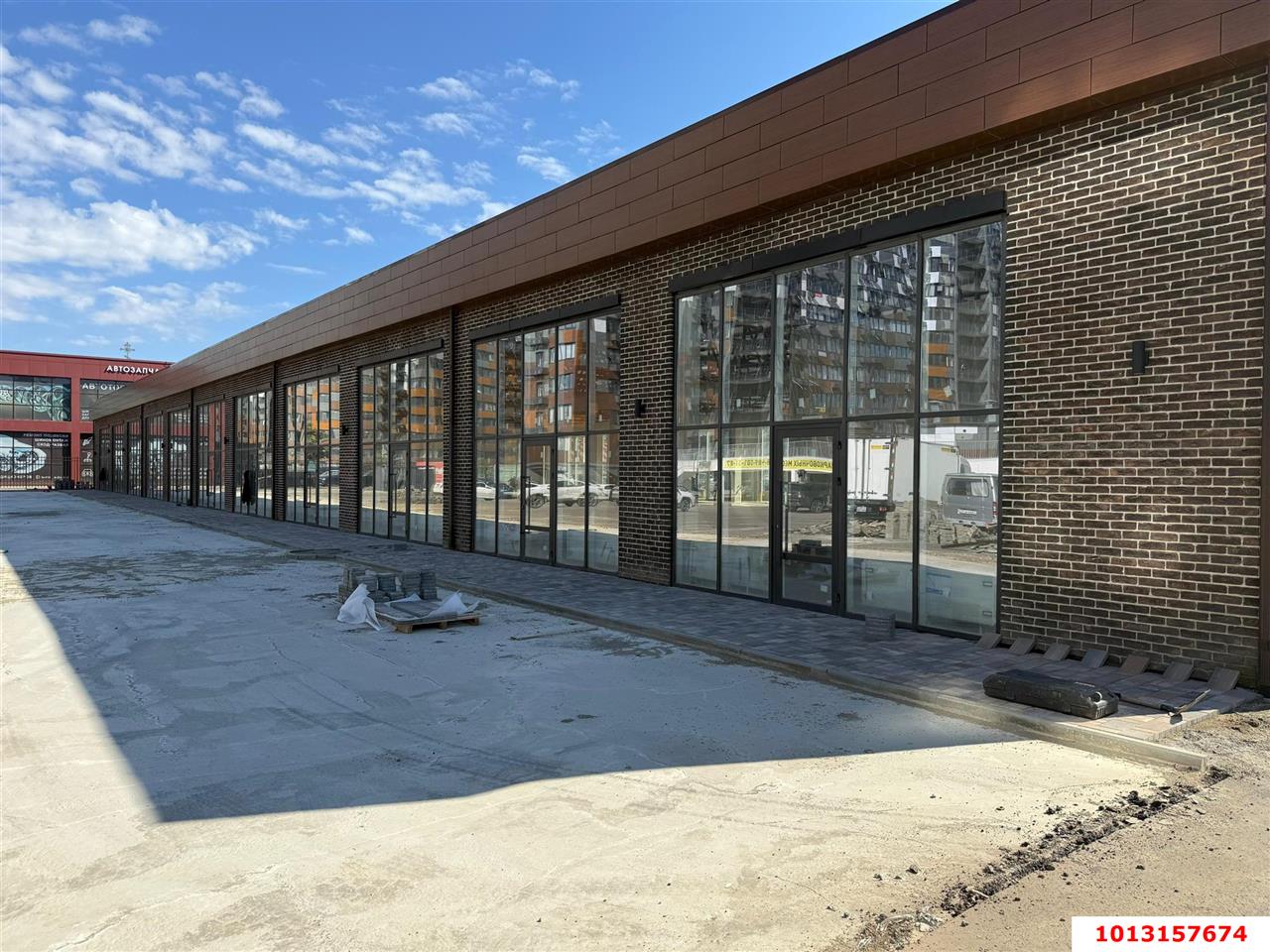 Фото №5: Отдельное здание 1410 м² - Краснодар, коттеджный  Изумрудный Город, ул. 2-я Ямальская, 9