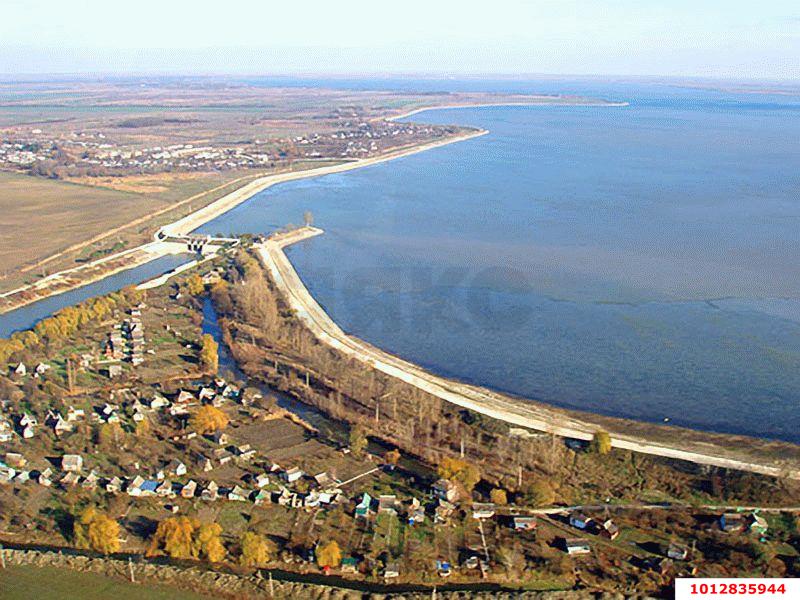 Фото №1: Коммерческая земля 300 сот. - Красный, ул. Адагумская, 1