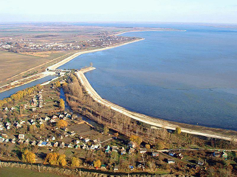 Фото №1: Коммерция 300 м² - Красный, ул. Адагумская, 1