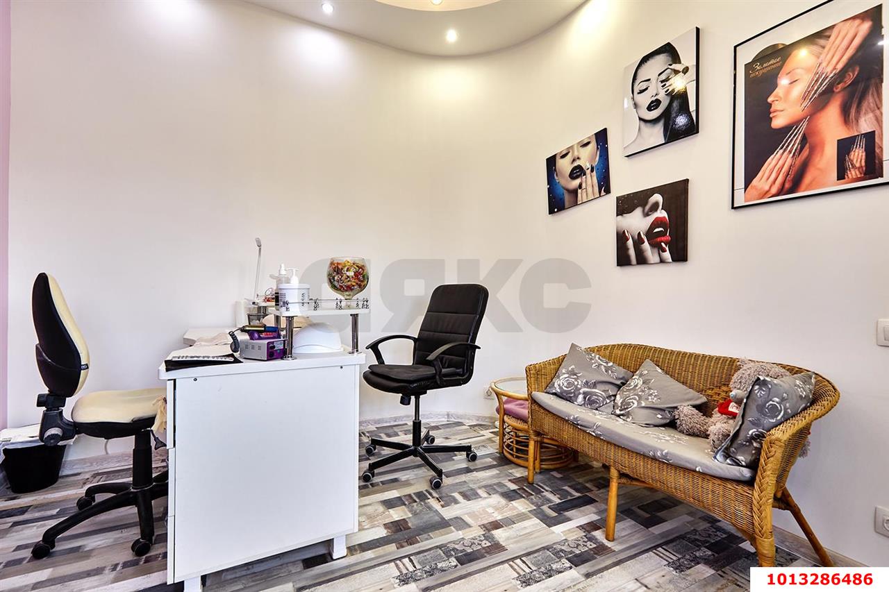 Фото №5: Дом 401 м² + 2.4 сот. - Краснодар, Западный внутригородской округ, мкр. Фестивальный, ул. Рылеева, 179