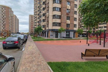 Фото №3: Торговое помещение 44 м² - Краснодар, мкр. жилой комплекс Лучший, 