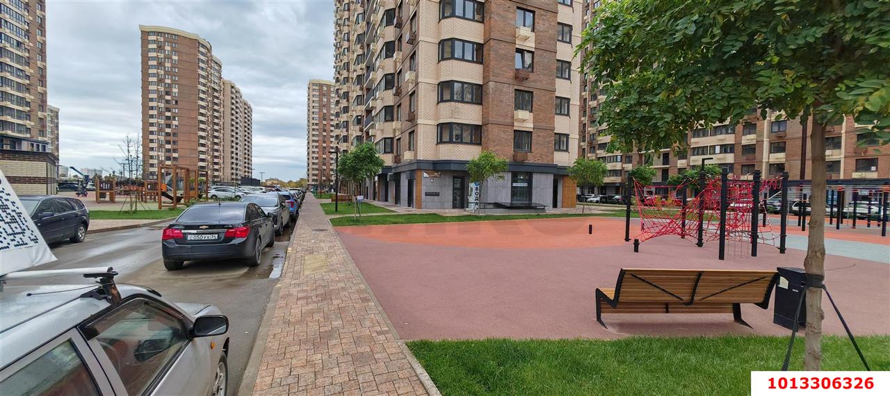 Фото №3: Торговое помещение 44 м² - Краснодар, жилой комплекс Лучший