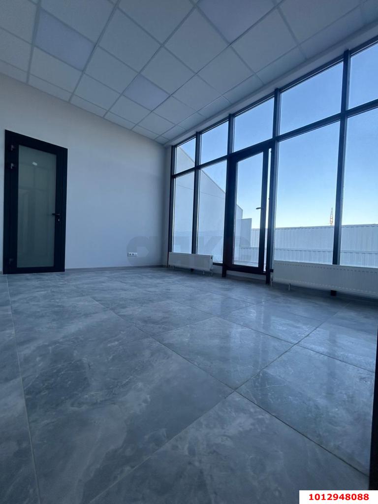 Фото №10: Офисное помещение 730 м² - Краснодар, Прикубанский внутригородской округ, Завод Радиоизмерительных Приборов, мкр. Ростовское Шоссе, ул. Ростовское шоссе, 22/9
