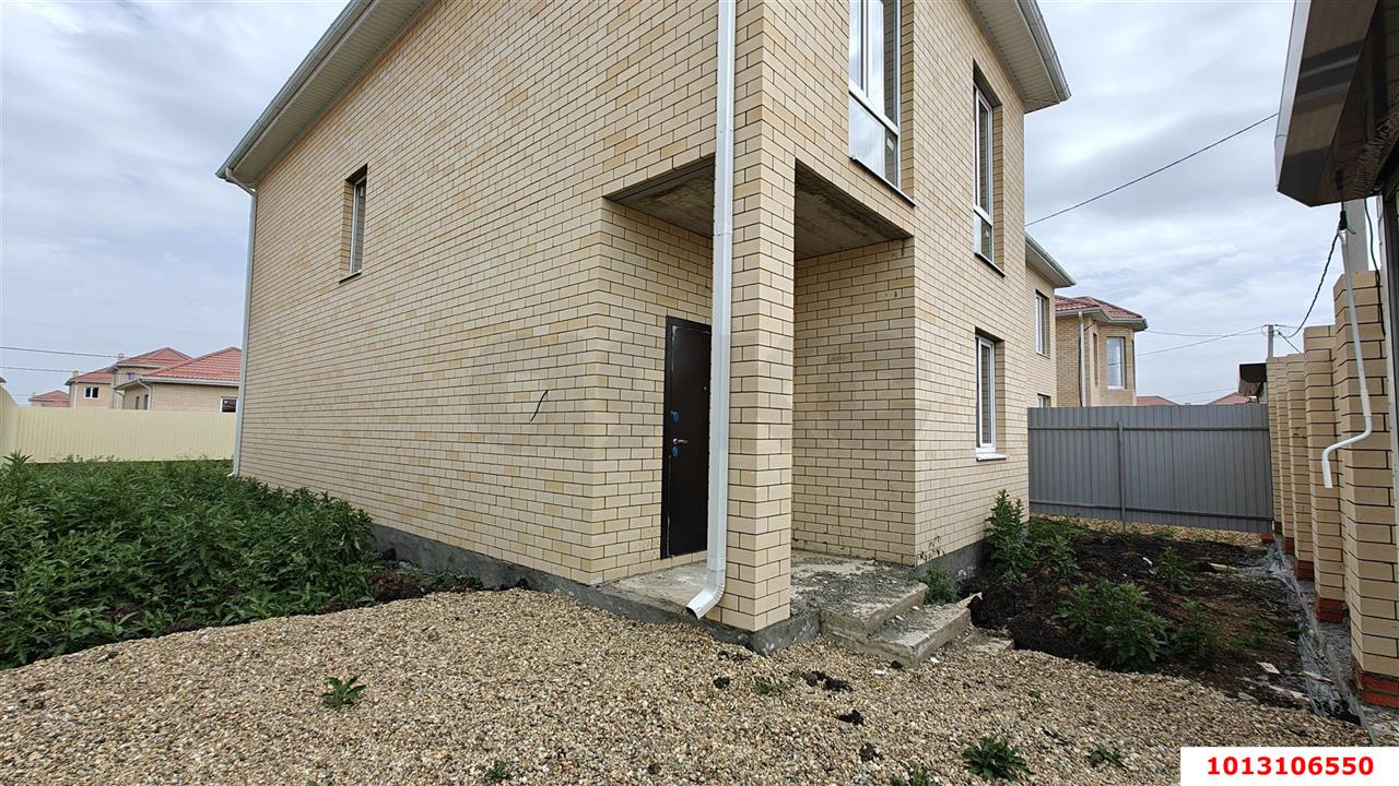Фото №3: Дом 142 м² + 4.24 сот. - Южный, коттеджный  Южная столица, ул. Белореченская, 60