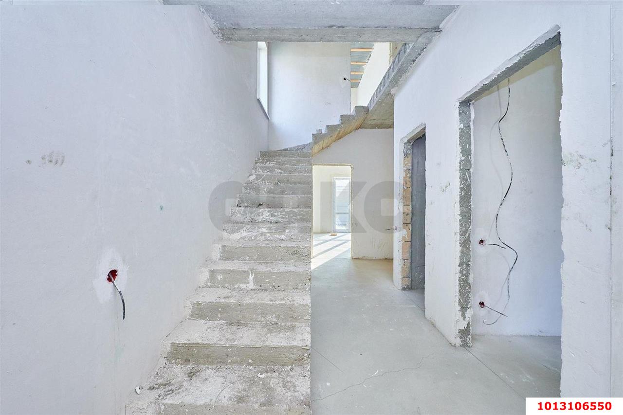 Фото №4: Дом 142 м² + 4.24 сот. - Южный, коттеджный  Южная столица, ул. Белореченская, 60