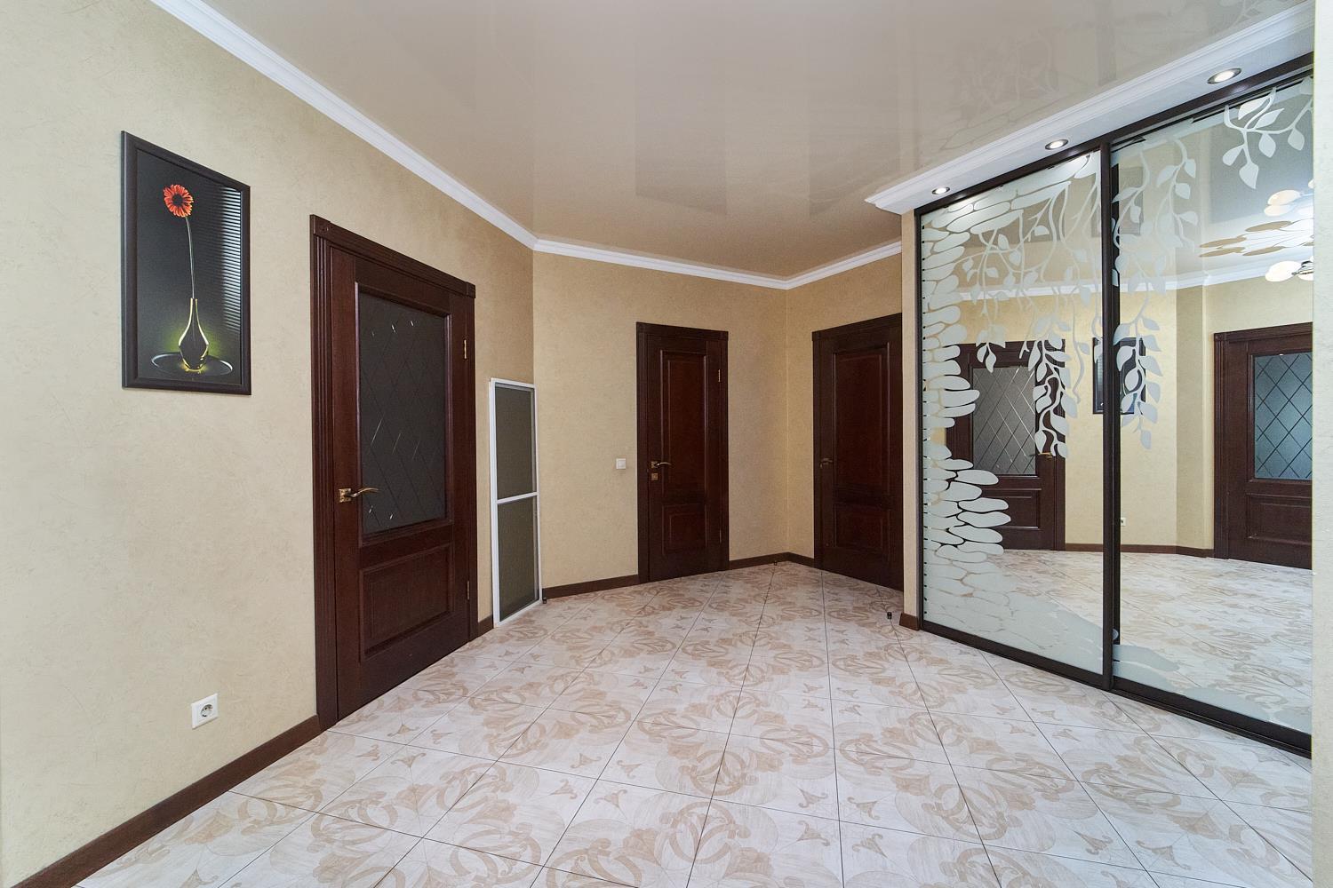 Фото №3: 3-комнатная квартира 102 м² - Краснодар, Центральный внутригородской округ, мкр. Центральный, ул. Ломоносова, 94