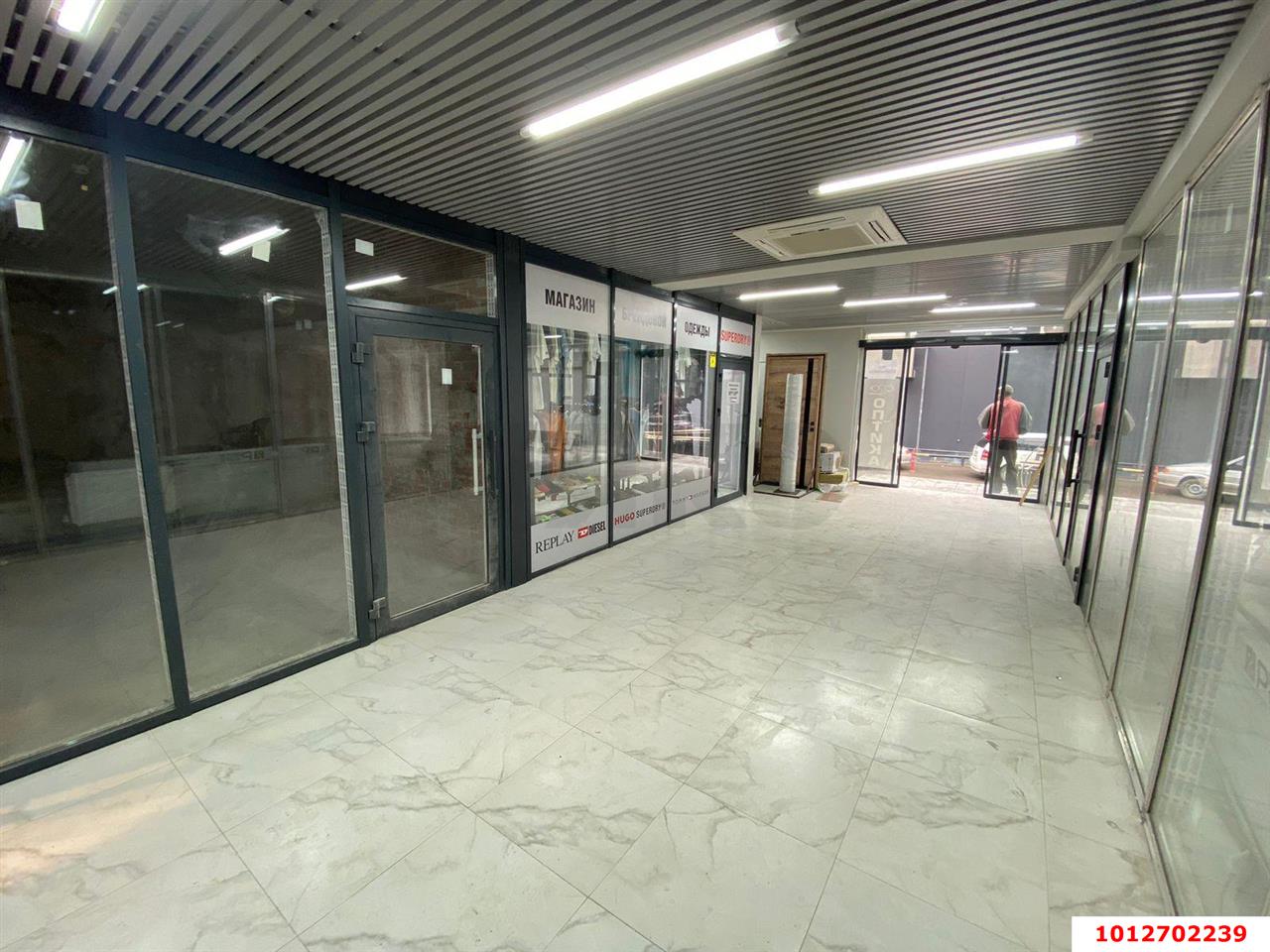 Фото №3: Торговое помещение 33 м² - Краснодар, имени Петра Метальникова, ул. Петра Метальникова, 28А