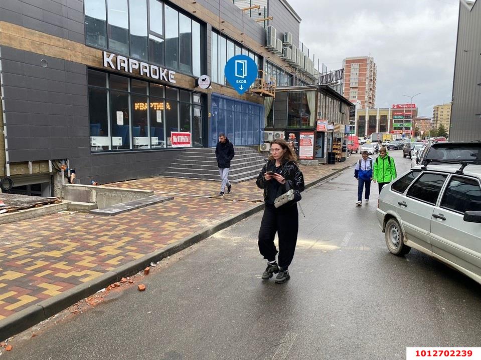 Фото №7: Торговое помещение 33 м² - Краснодар, имени Петра Метальникова, ул. Петра Метальникова, 28А