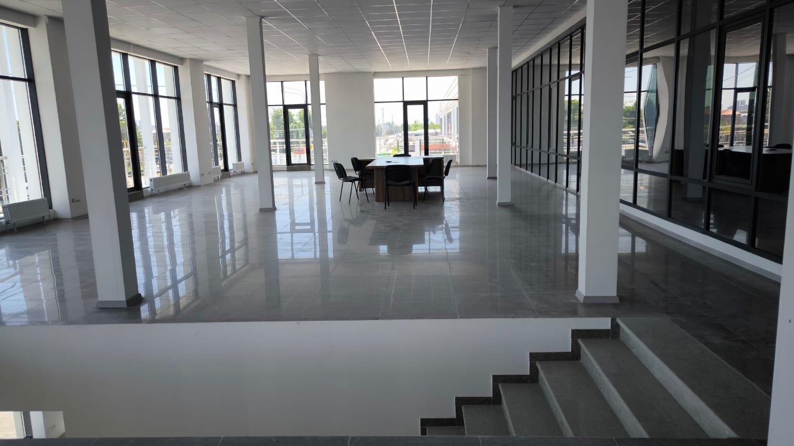 Фото №4: Коммерция 242 м² - Краснодар, Прикубанский внутригородской округ, Завод Радиоизмерительных Приборов, мкр. Ростовское Шоссе, ул. Ростовское шоссе, 23