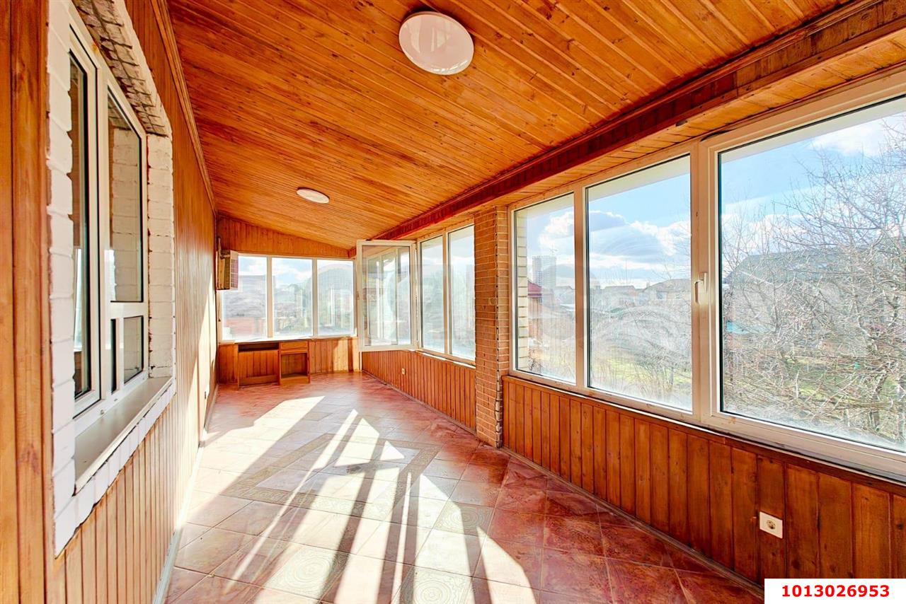 Фото №8: Дом 375 м² + 8 сот. - Краснодар, Прикубанский внутригородской округ, Завод Радиоизмерительных Приборов, мкр. Музыкальный, ул. Дементия Красюка, 3