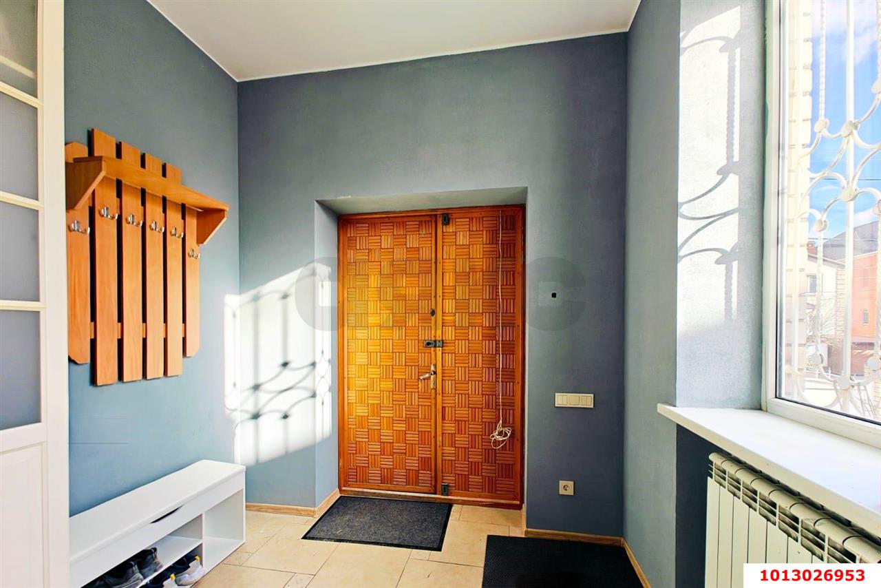 Фото №2: Дом 375 м² + 8 сот. - Краснодар, Прикубанский внутригородской округ, Завод Радиоизмерительных Приборов, мкр. Музыкальный, ул. Дементия Красюка, 3