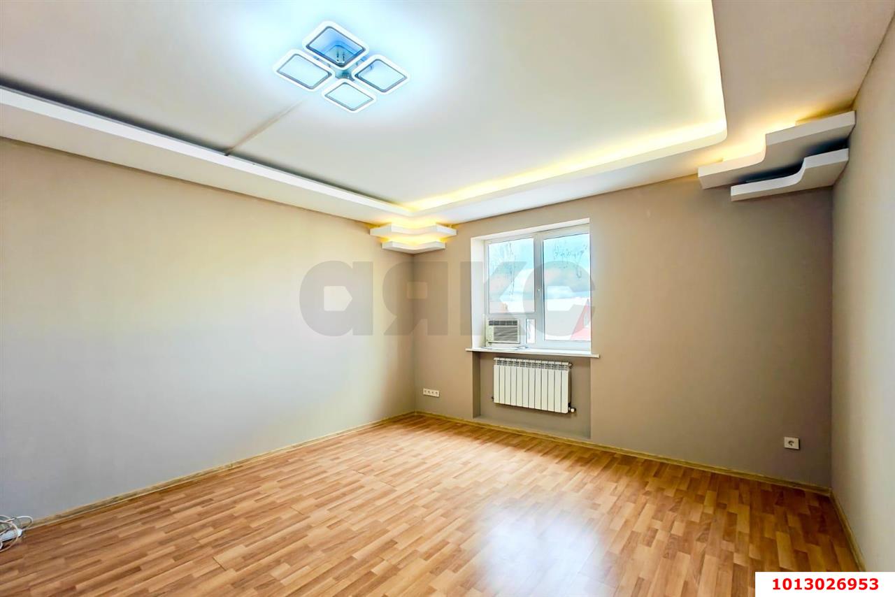 Фото №6: Дом 375 м² + 8 сот. - Краснодар, Прикубанский внутригородской округ, Завод Радиоизмерительных Приборов, мкр. Музыкальный, ул. Дементия Красюка, 3