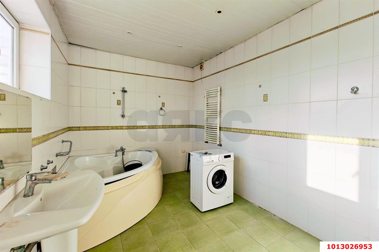 Фото №7: Дом 375 м² + 8 сот. - Краснодар, Прикубанский внутригородской округ, Завод Радиоизмерительных Приборов, мкр. Музыкальный, ул. Дементия Красюка, 3